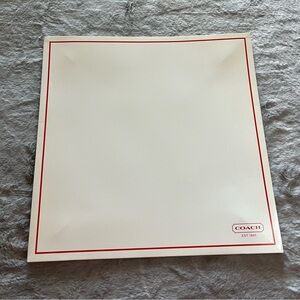 Coach L White Gift Box A